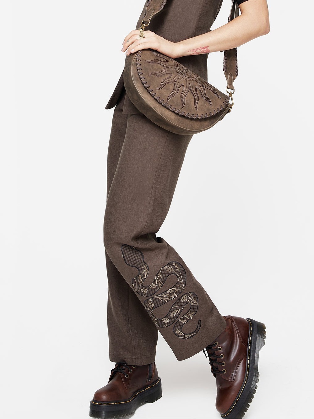 Disturbia Linen Blend Snake Embroidered
Wide Leg Trouser
